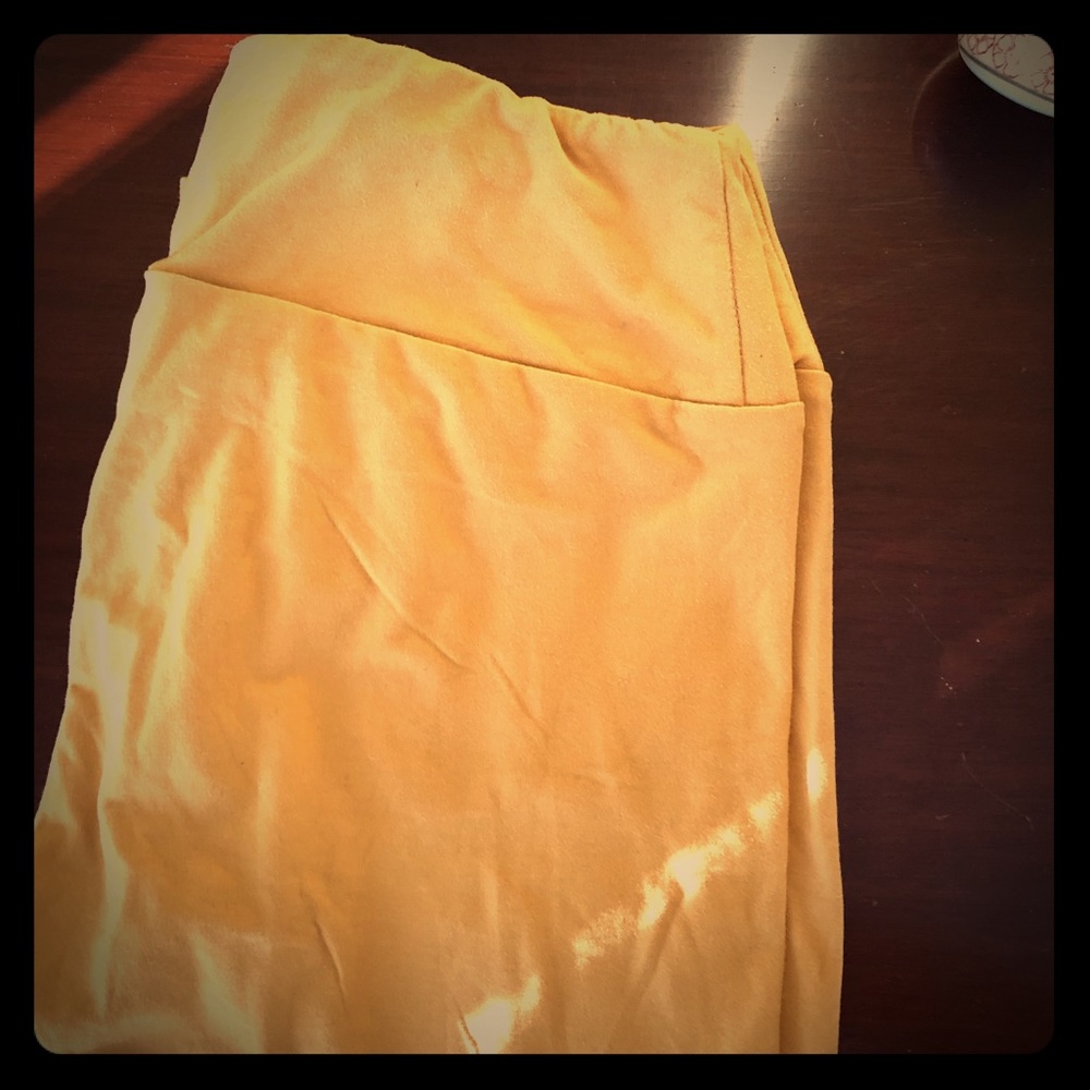 LuLaRoe OS Leggings - Mustard Yellow